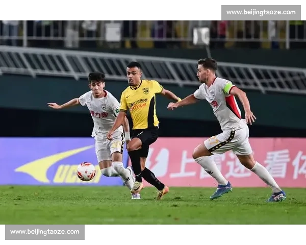 罗萨读秒双响救主!广州豹 2-2 绝平陕西,冲超悬念延续